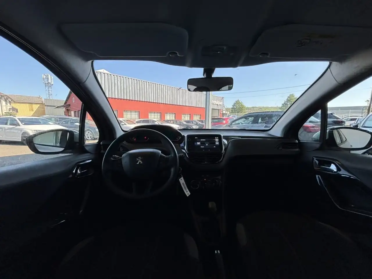 Peugeot 208 208 — photo 14