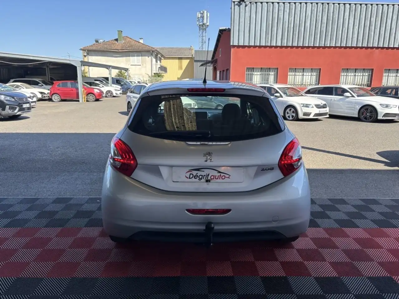 Peugeot 208 208 — photo 5