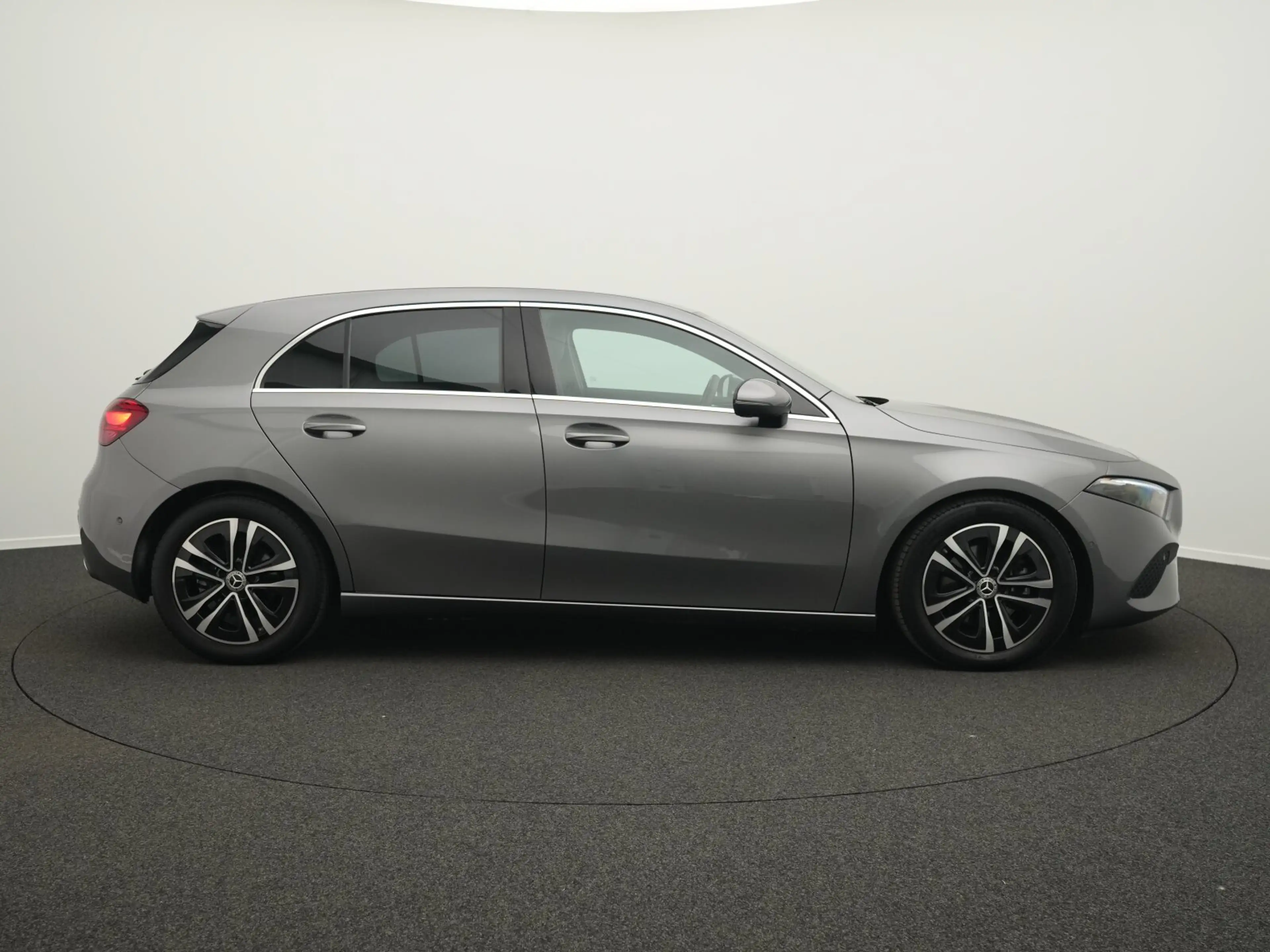 Mercedes-Benz A 180 A 180 d Progressive LED+Kamera+MBUX+Apple Navi — photo 5