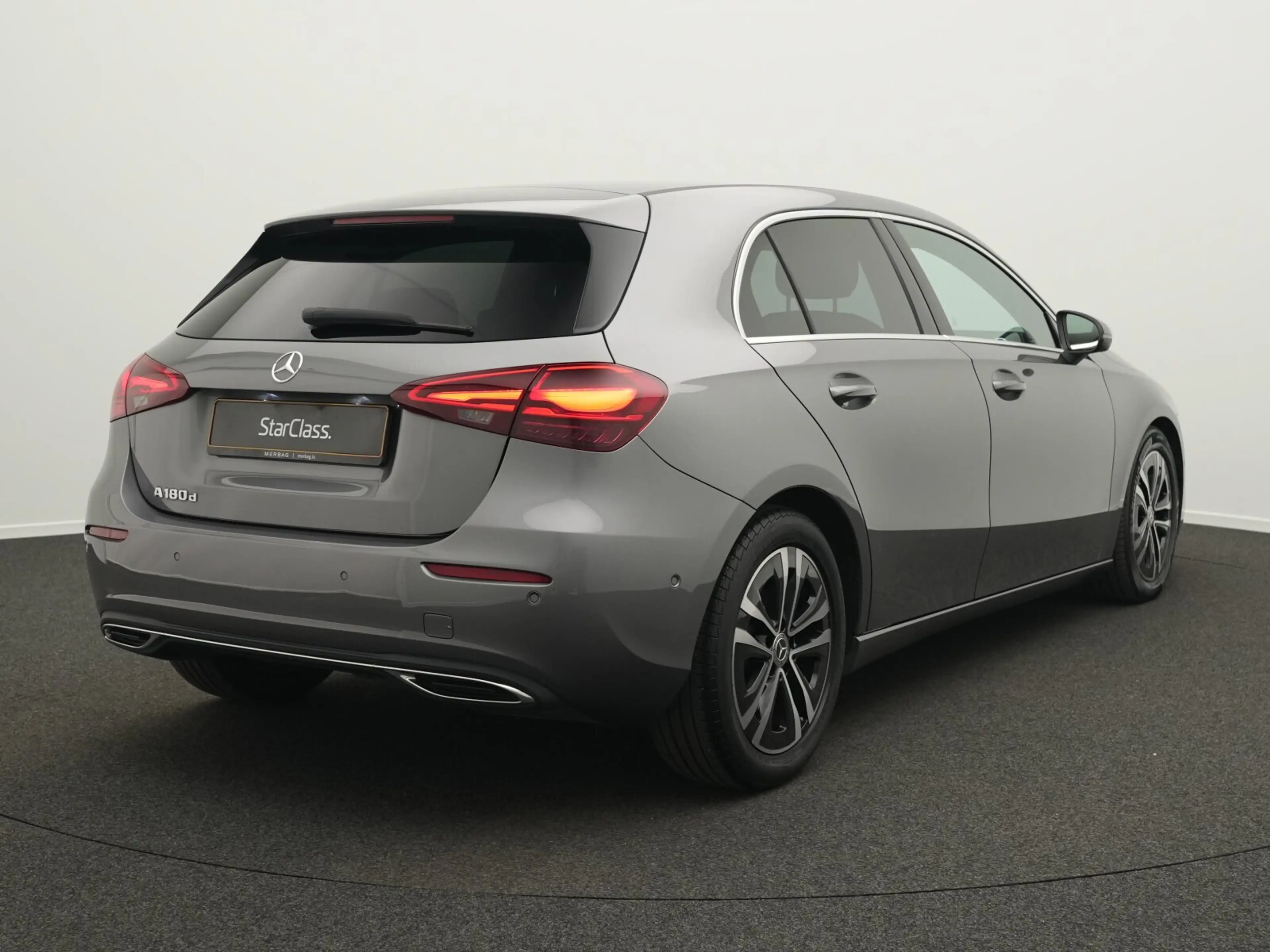 Mercedes-Benz A 180 A 180 d Progressive LED+Kamera+MBUX+Apple Navi — photo 3
