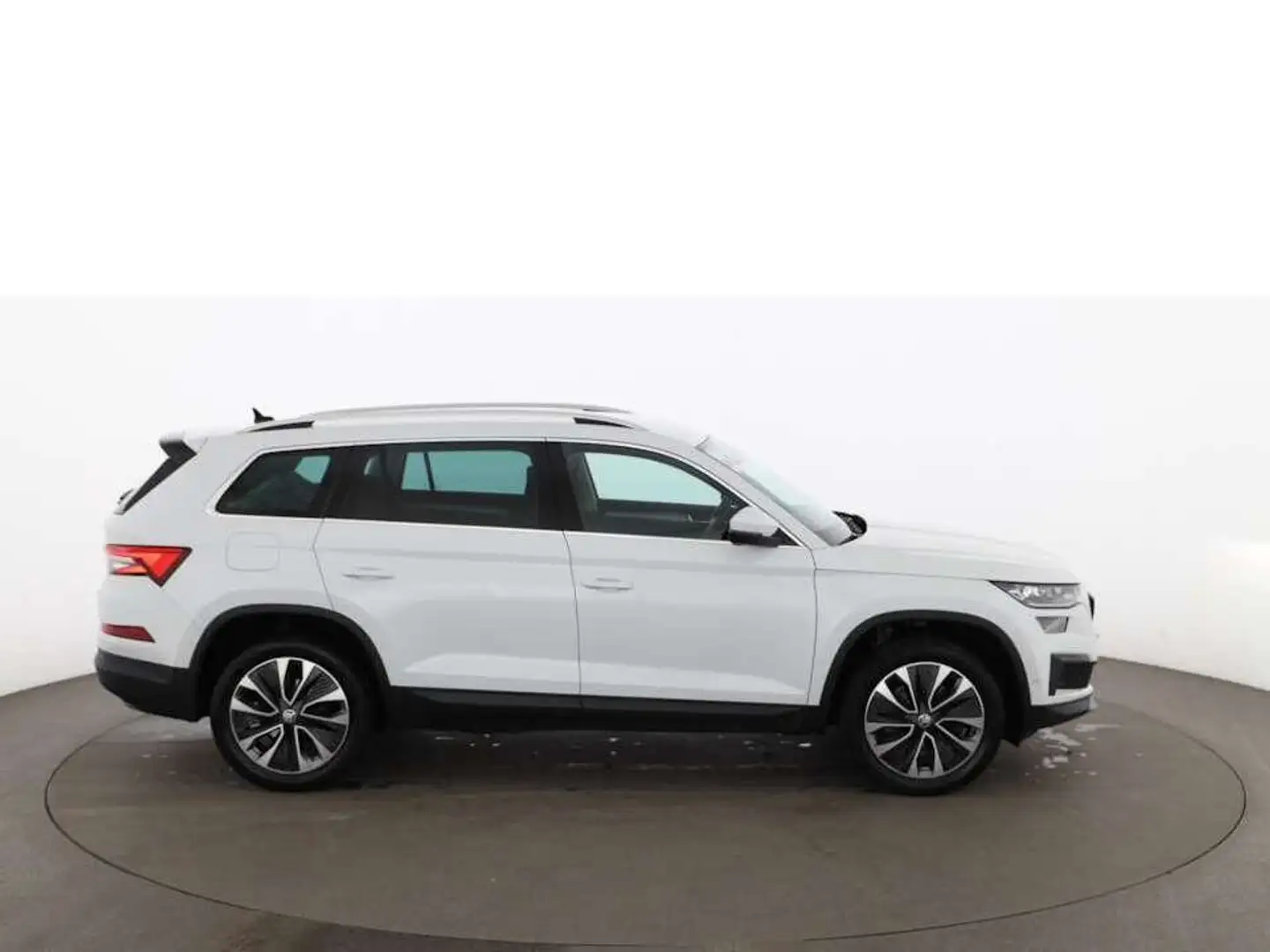 Skoda Kodiaq 2.0 TDI Tour 4x4 Aut MATRIX AHK RADAR NAVI Weiß - 2