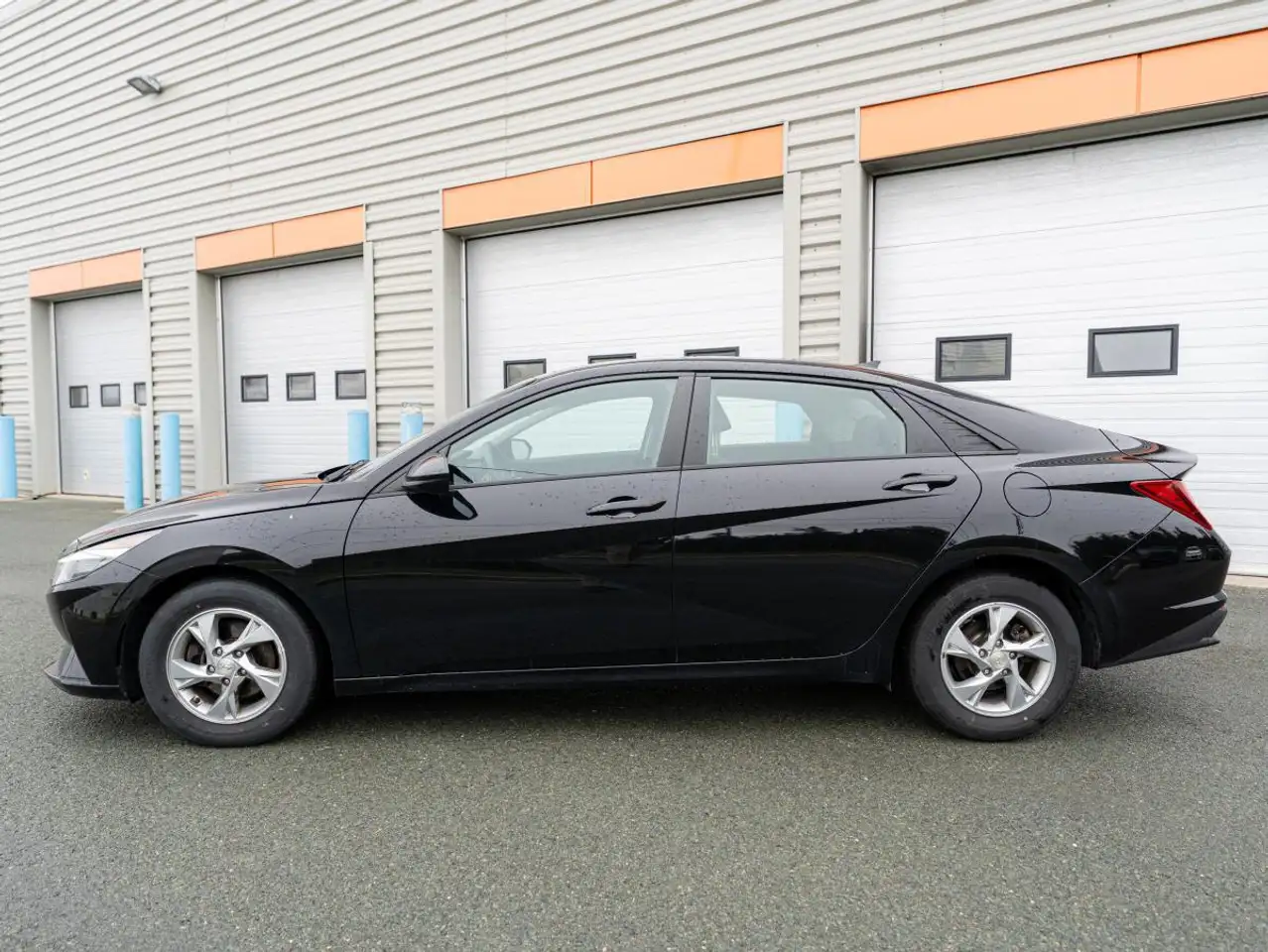 Hyundai ELANTRA снимка Hyundai ELANTRA
