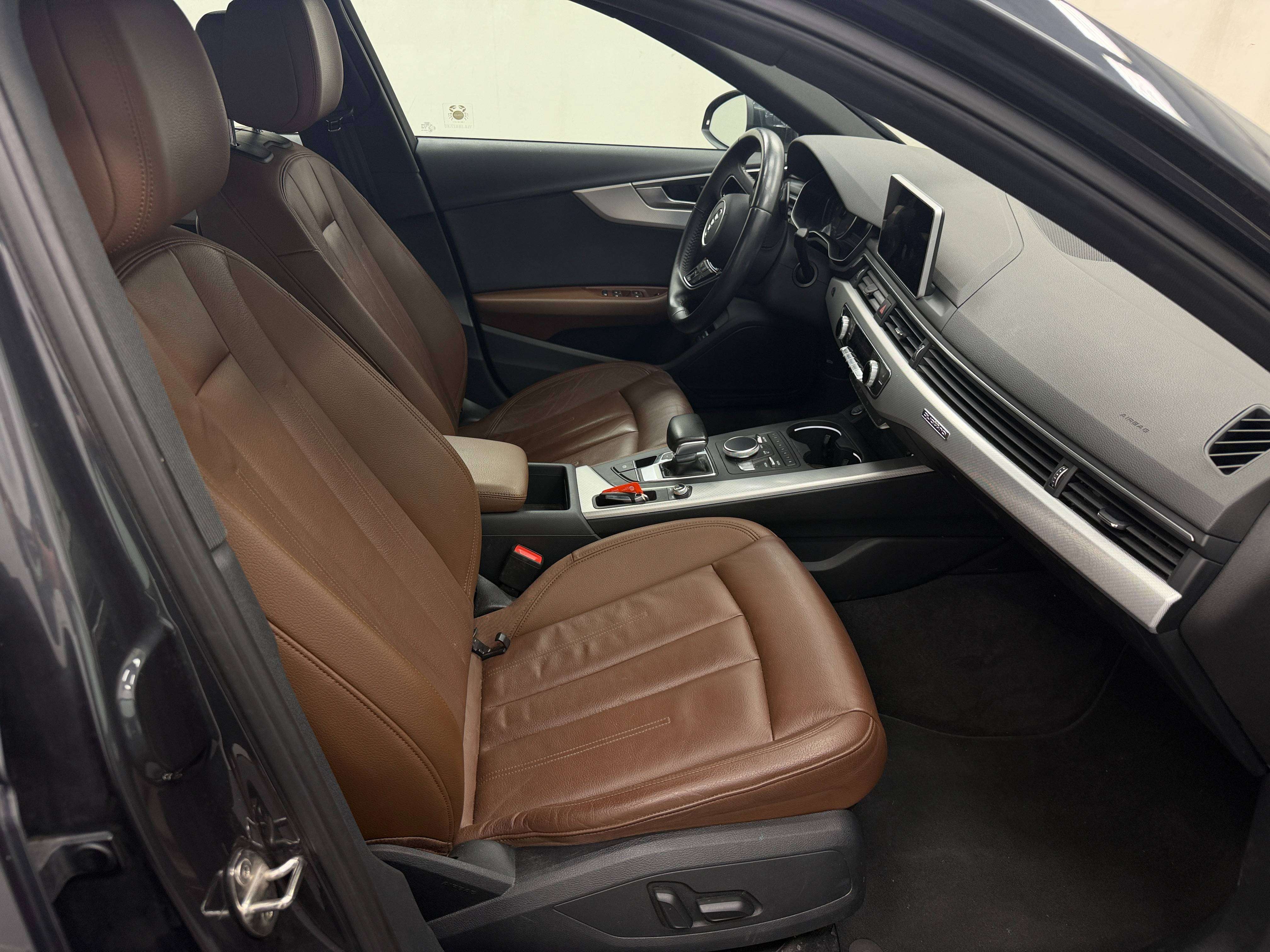 2019 Audi A4 45 PROGRESSIV QUATTRO, TOIT OUVRANT, SIEGES CHAUFF thumb 23