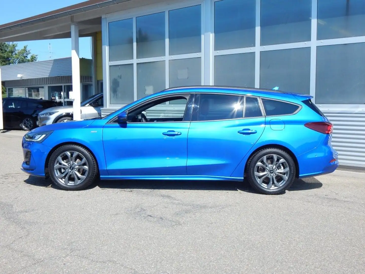 Ford Focus Turnier 1.0 EcoBoost Hybrid Aut. ST-LINE X Bleu - 2