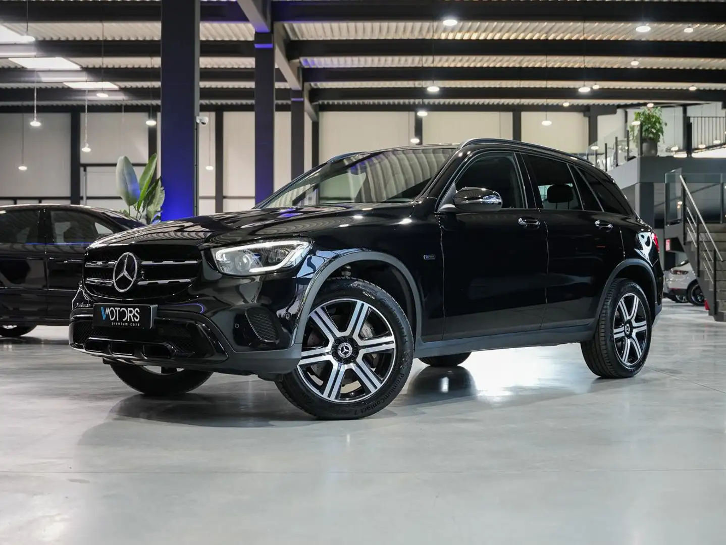 Mercedes-Benz GLC 300 de 4-Matic PHEV - Pano - Burmester - ACC - Fekete - 2