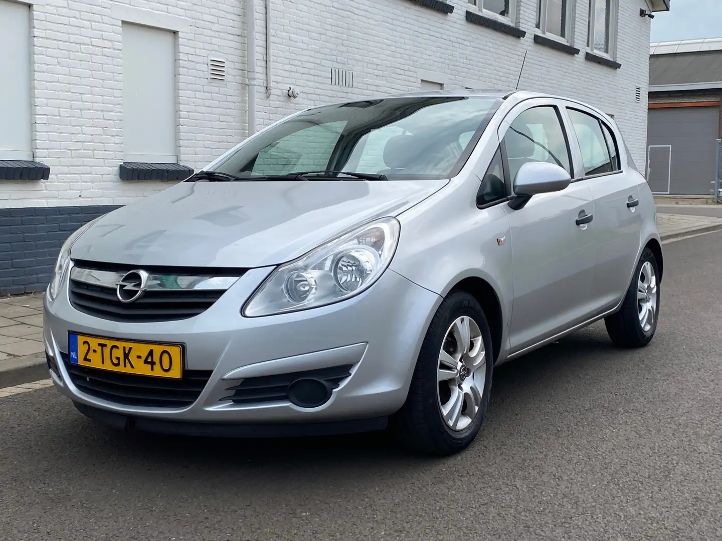Opel Corsa 1.4-16V Edition|5drs|Airco|Cruise|Elektr.ramen Grijs - 2