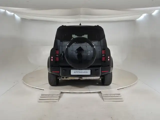 Land Rover Defender view 7