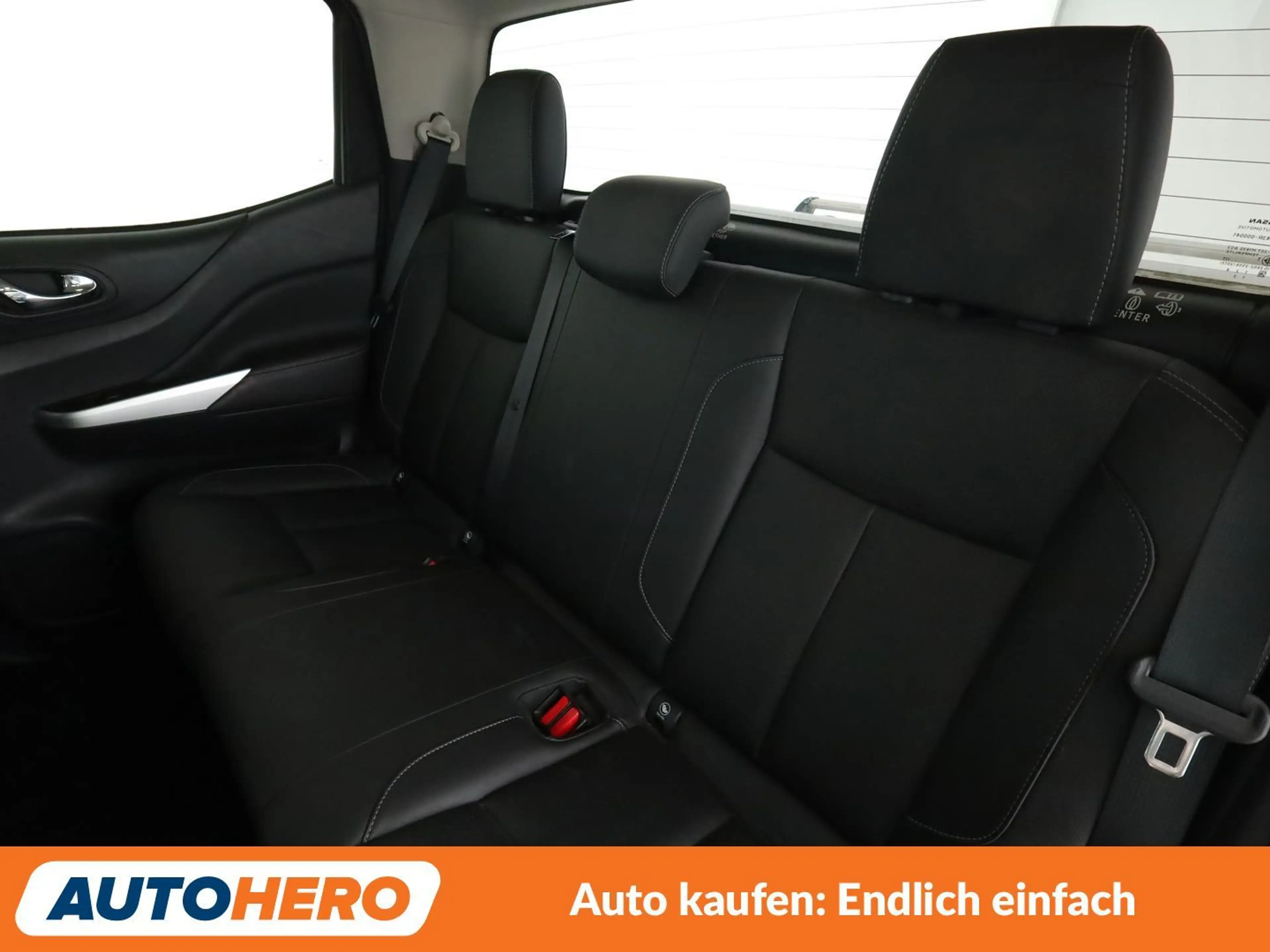 Nissan NP300 2.3 dCi Tekna Double Cab 4x4 Aut.*CAM*NAVI*TEMPO* — photo 14