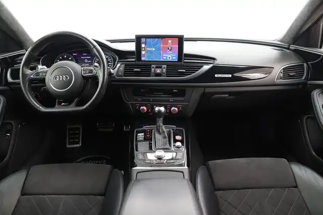Audi RS6 view 14