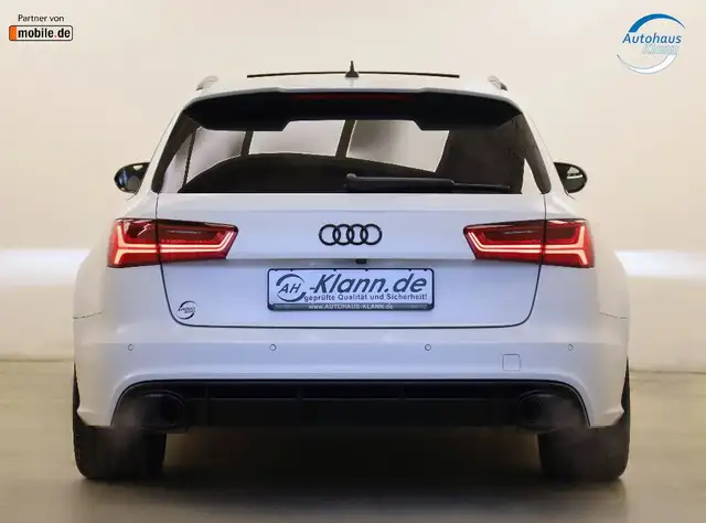 Audi RS6 view 7