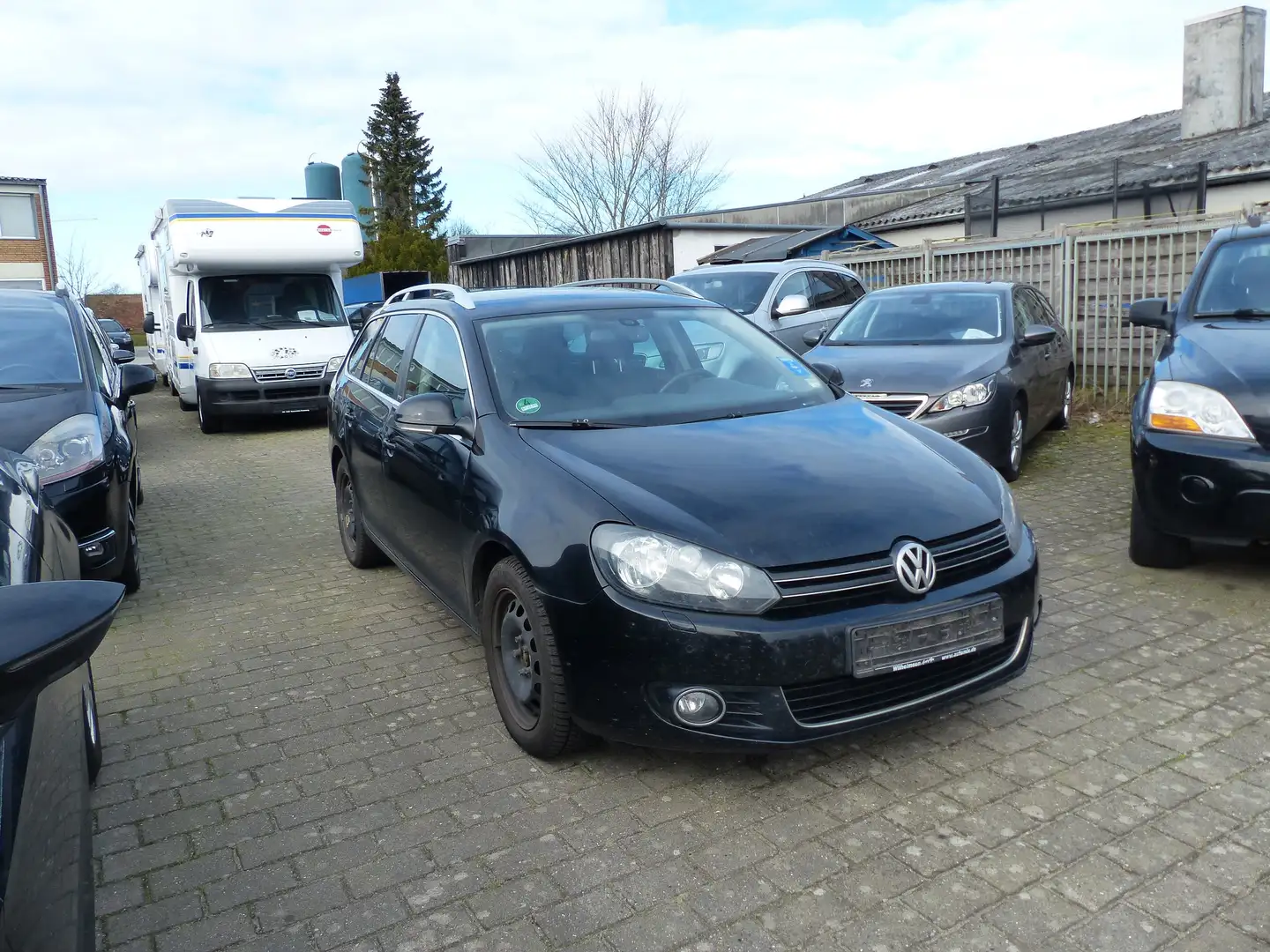 Volkswagen Golf Variant VI 6 2.0 TDI DSG Style Variant Kombi Tempomat Navi Schwarz - 2