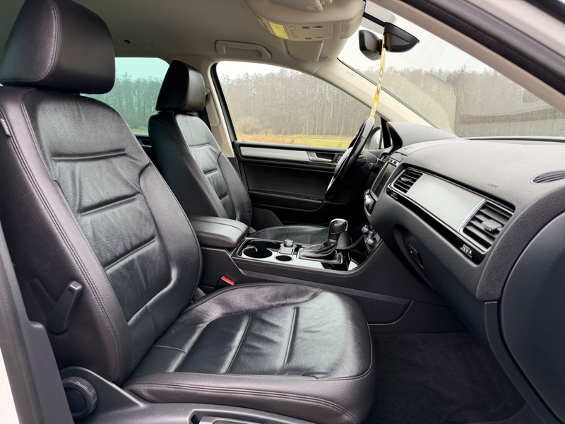 Volkswagen Touareg V6 TDI 4Motion GARATIE SERVIVE  TÜV NEU — photo 11