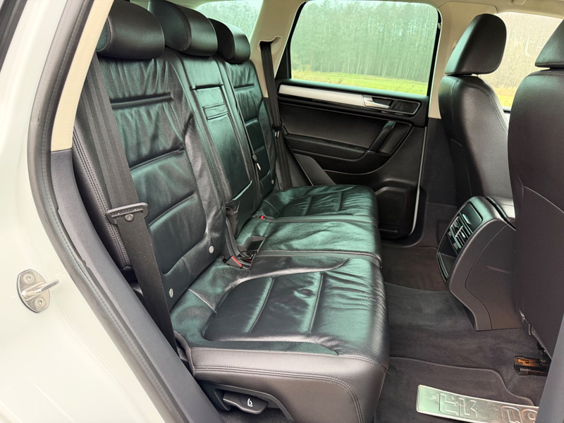 Volkswagen Touareg V6 TDI 4Motion GARATIE SERVIVE  TÜV NEU — photo 15