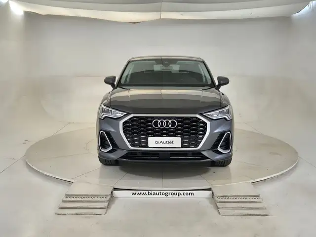 Audi Q3 view 2