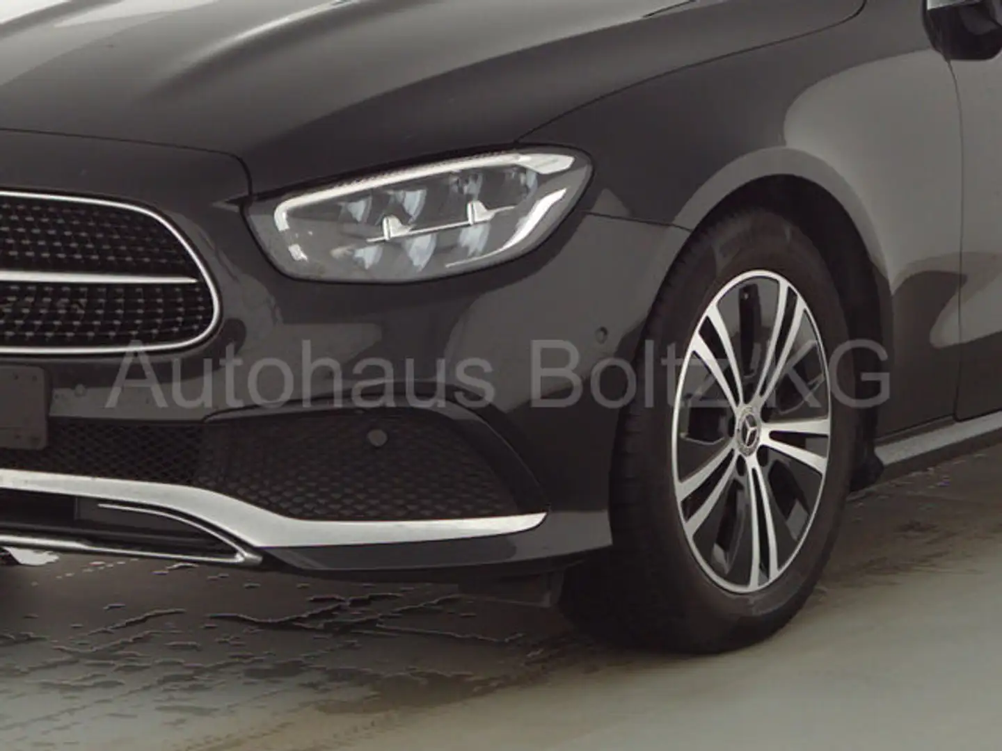 Mercedes-Benz E 200 ENp 66600 Cabrio Komf. Busin AHK Sitzh. Schwarz - 2