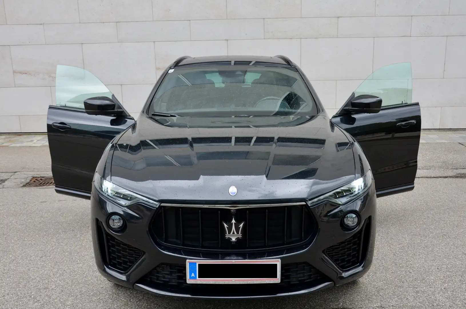 Maserati Levante Levante Q4 GranSport GranSport Schwarz - 1