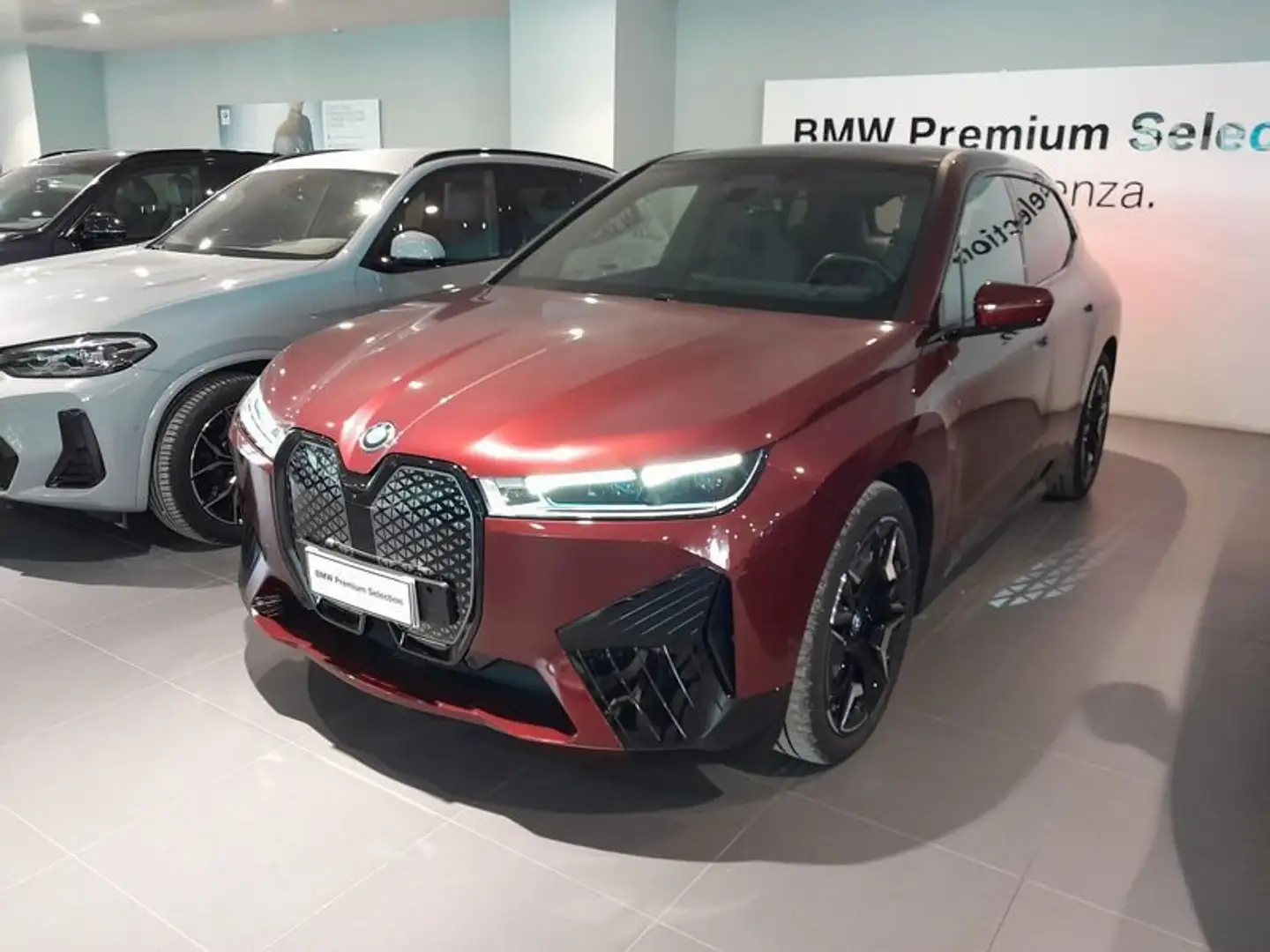 BMW iX xdrive50 pacchetto sportivo Rosso - 1
