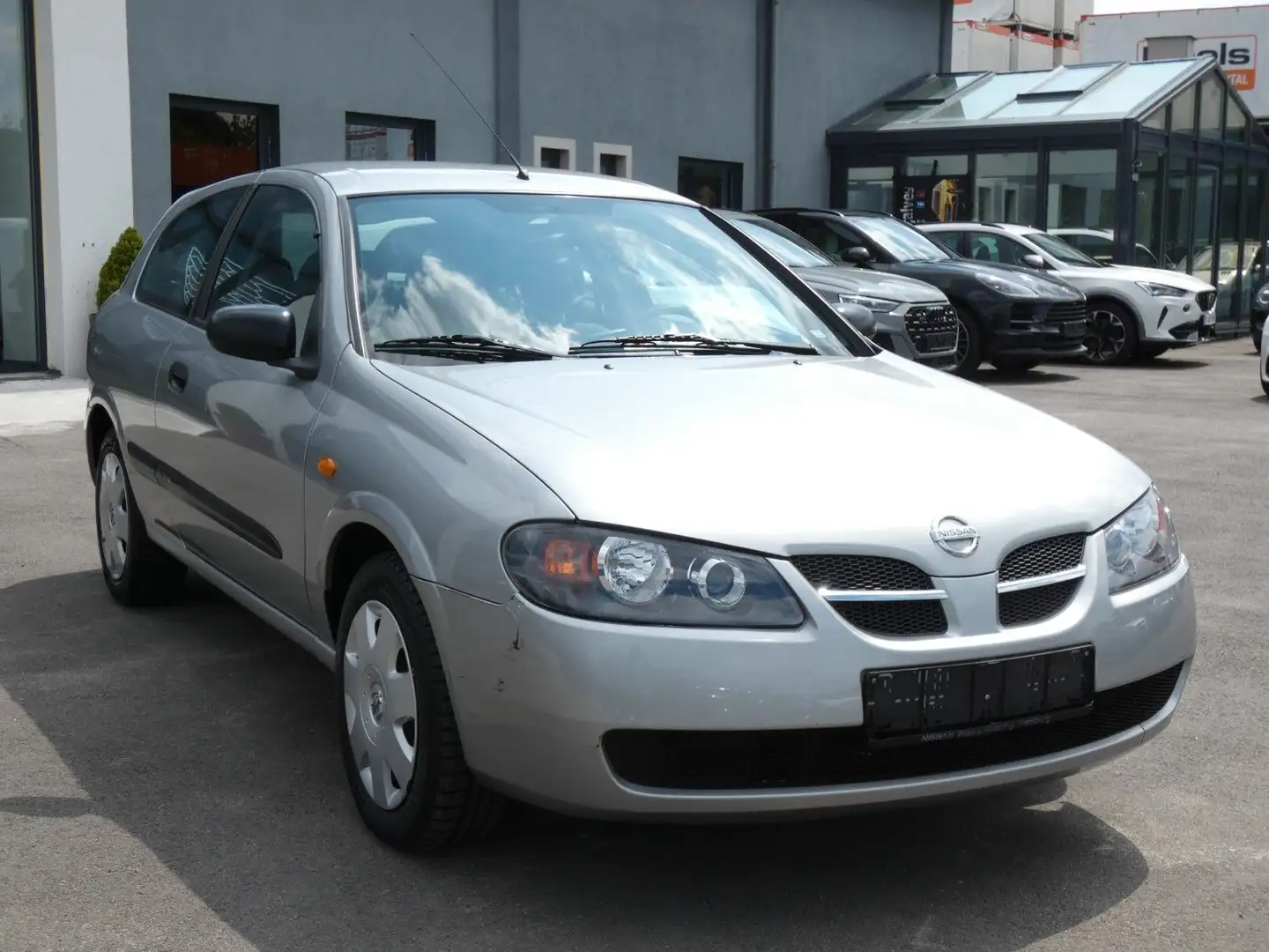 Nissan Almera *Klima*Erst 29881 Km*1.Hand* Silver - 2