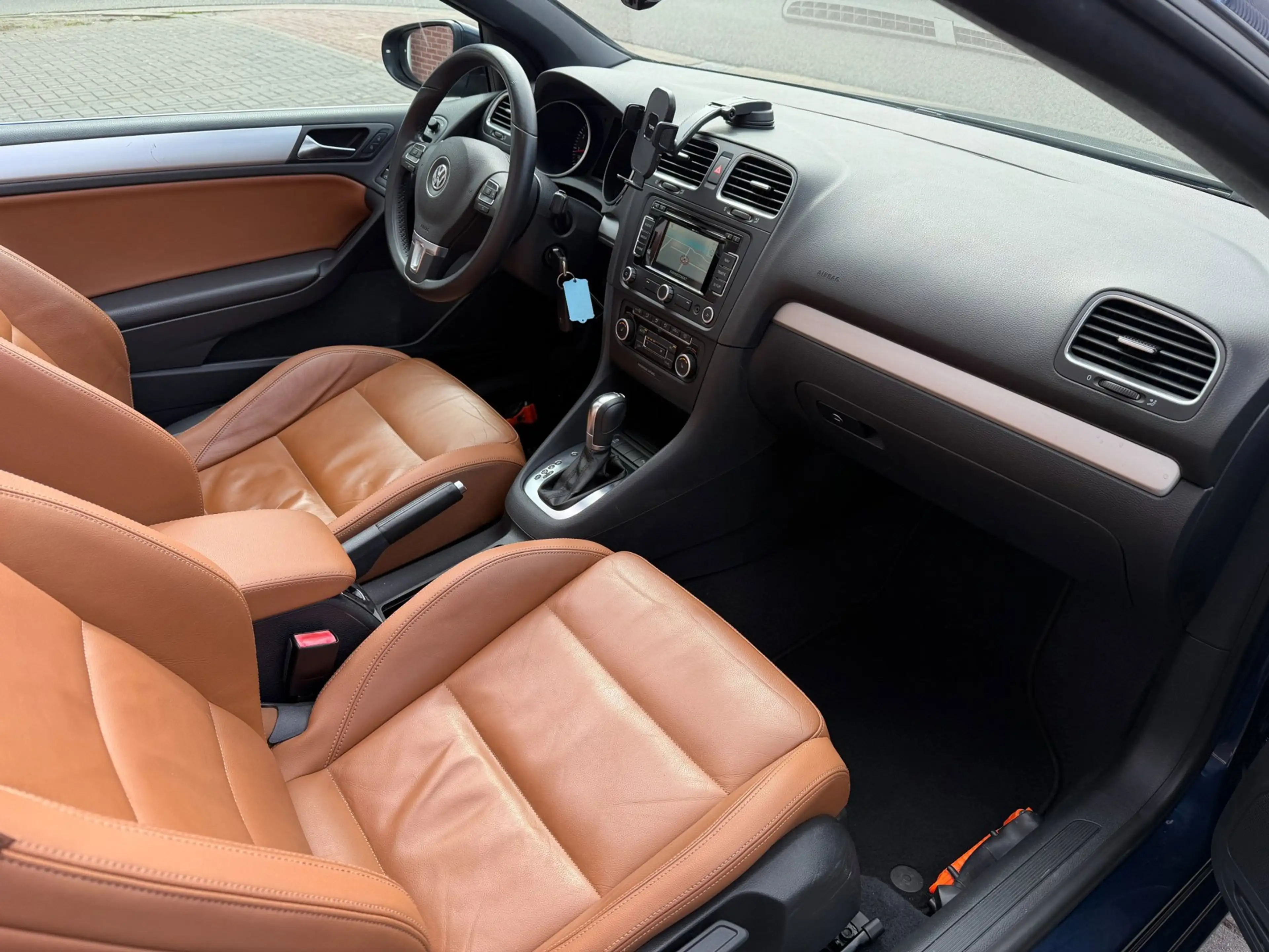 Volkswagen Golf Cabriolet 1.4 TSI DSG LED Navi Leder Stoelvw — photo 23