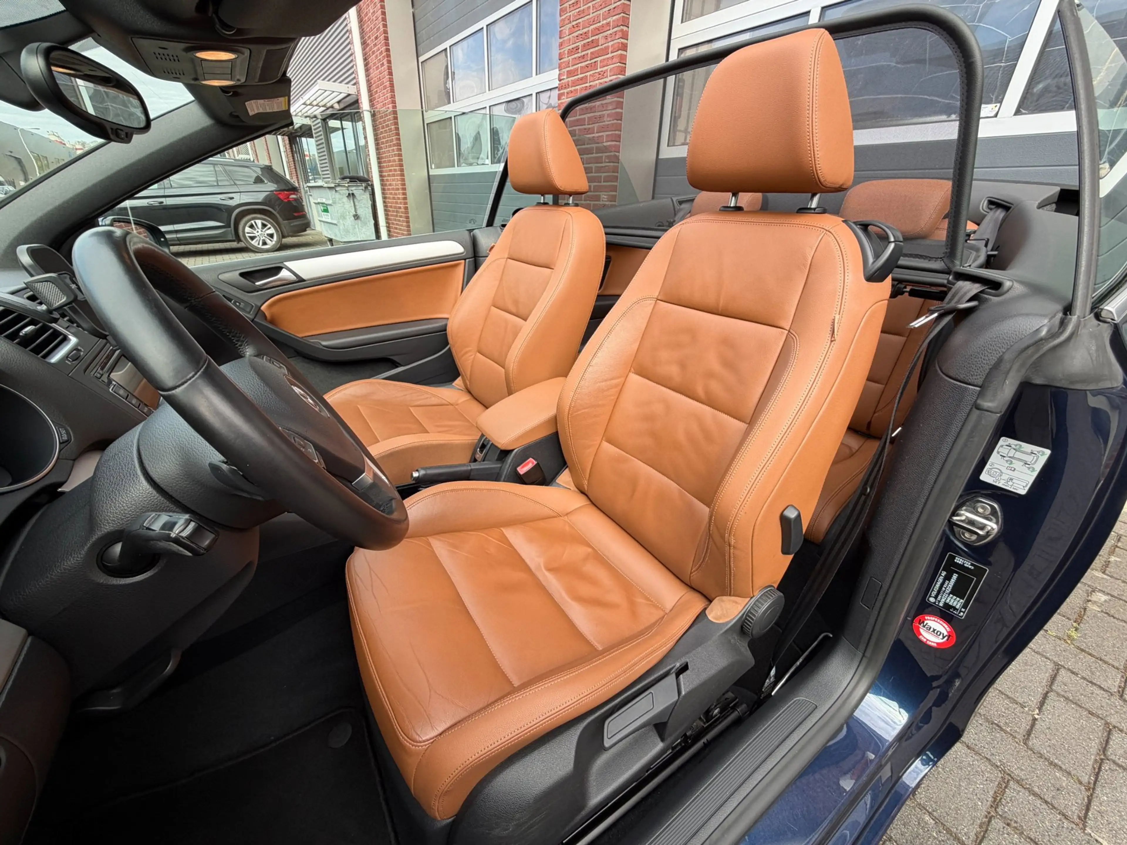 Volkswagen Golf Cabriolet 1.4 TSI DSG LED Navi Leder Stoelvw — photo 2