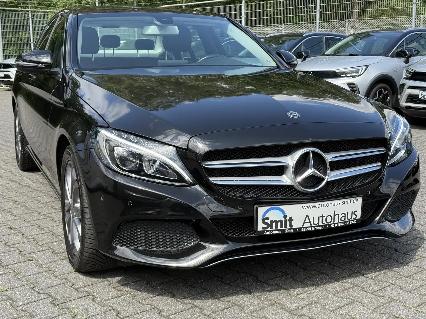 Mercedes-Benz C 180 C180 d Lim. Avantgarde/ LED/ Kamera/ Navi Schwarz - 1