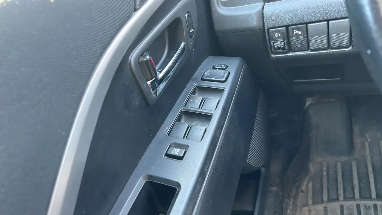 Mazda 5 снимка Mazda 5