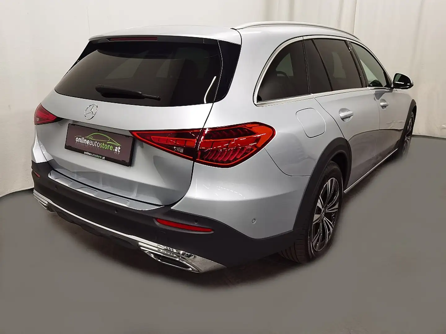 Mercedes-Benz C 220 d T 4Matic All-Terrain Aut. MEGA-VOLL Argento - 2