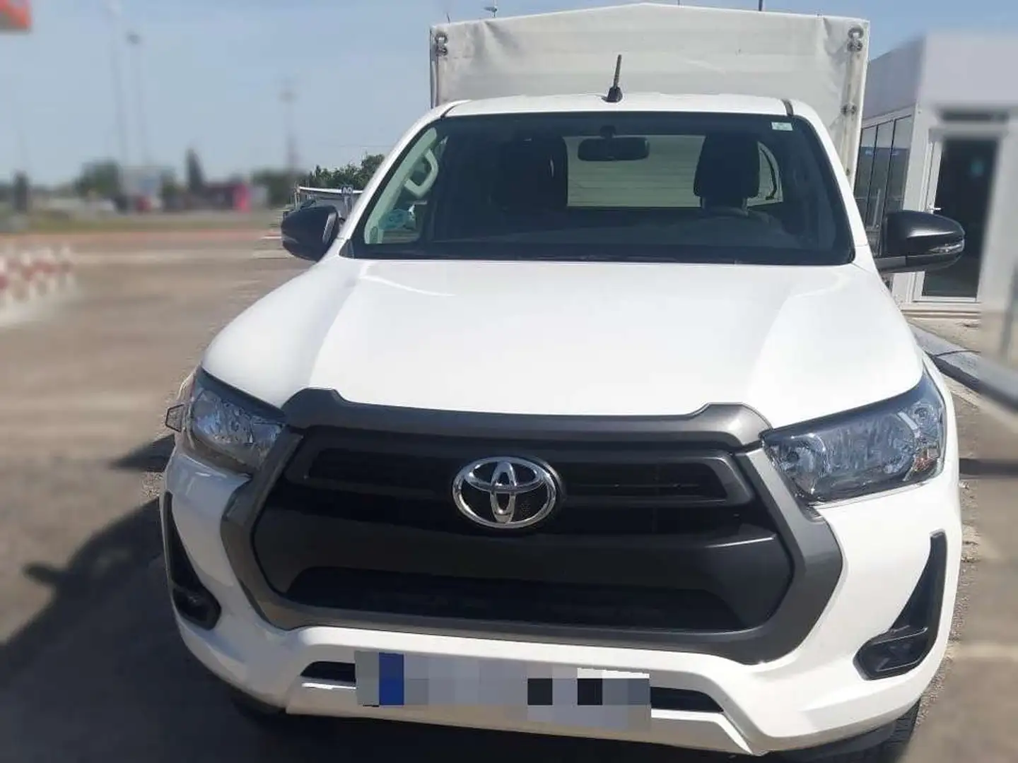 Toyota Hilux Cabina Extra Chasis GX Blanco - 1