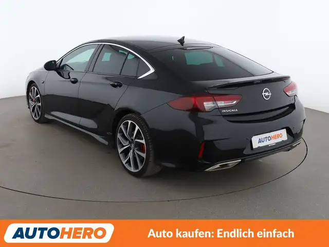 Opel Insignia view 4