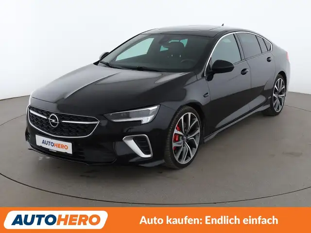 Opel Insignia main image