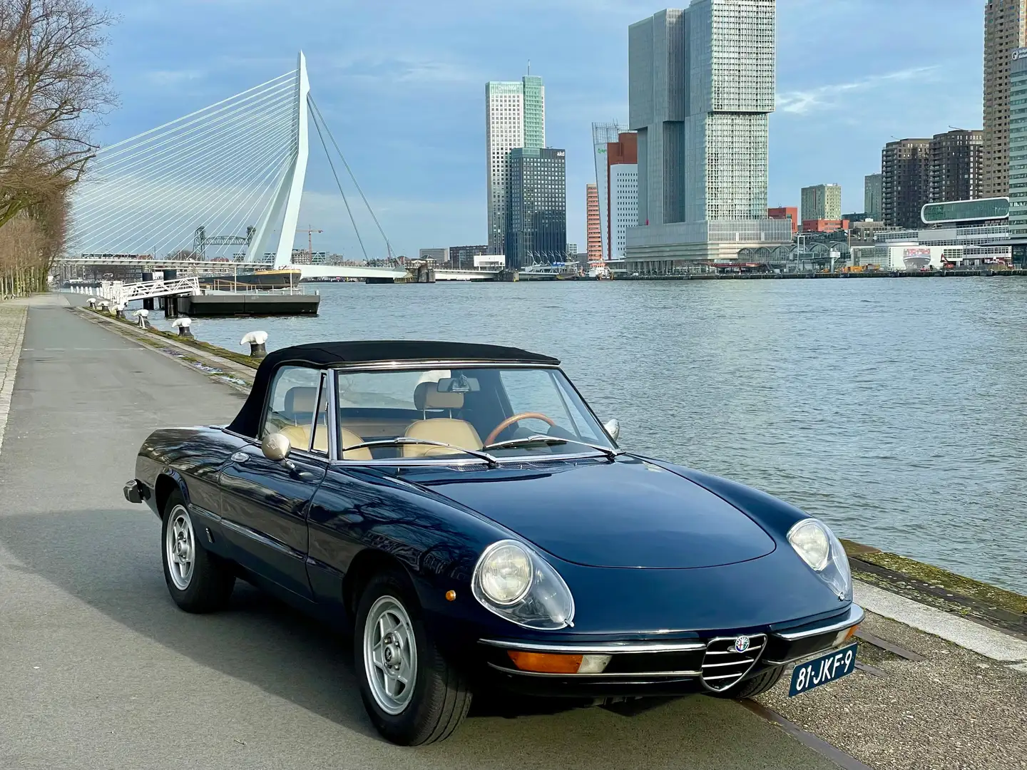 Alfa Romeo Spider Deze schitterende Spider Veloce laat u veel lachen Blau - 2