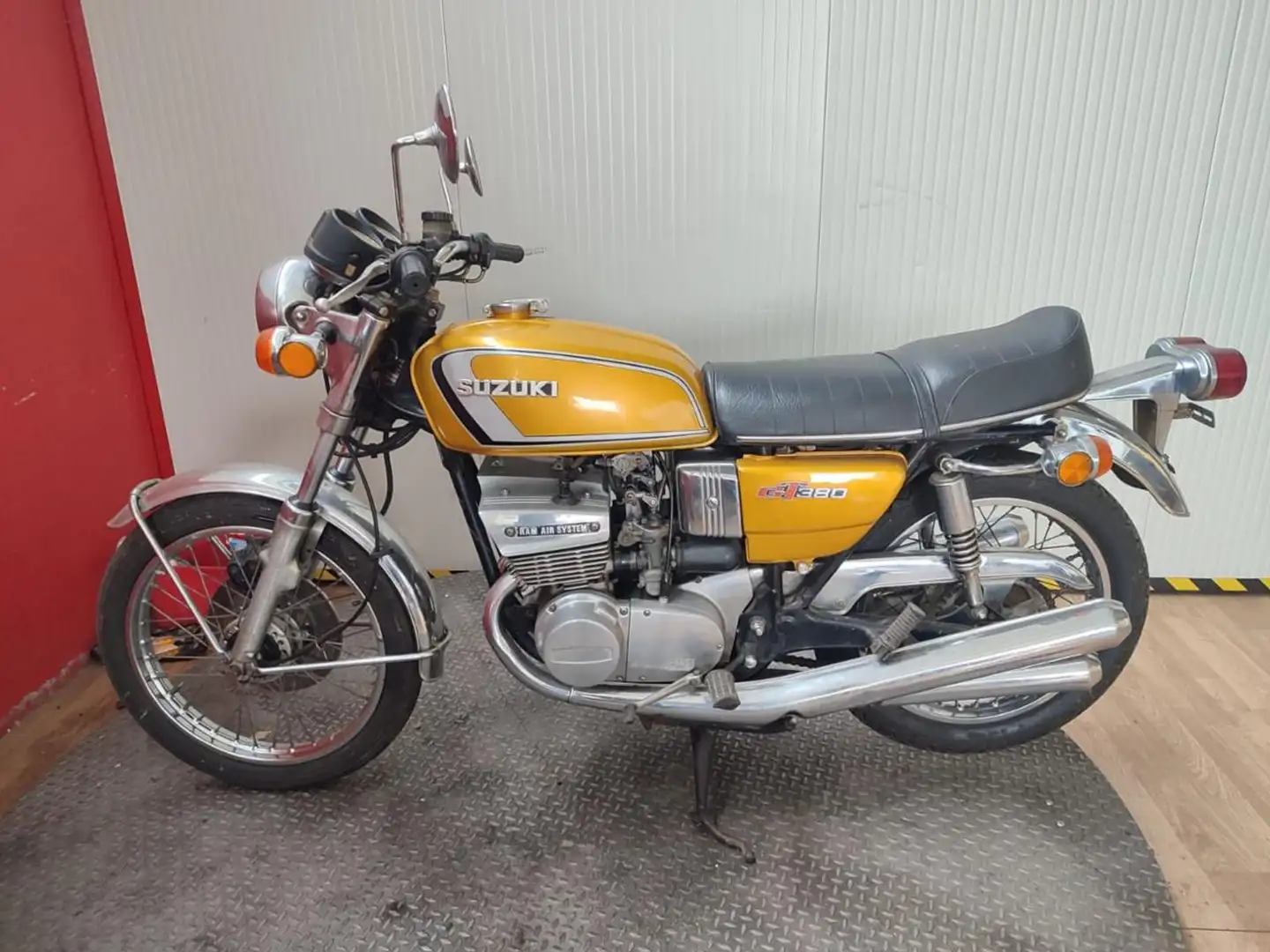 Suzuki GT 380 Export (solo esportazione) - 2