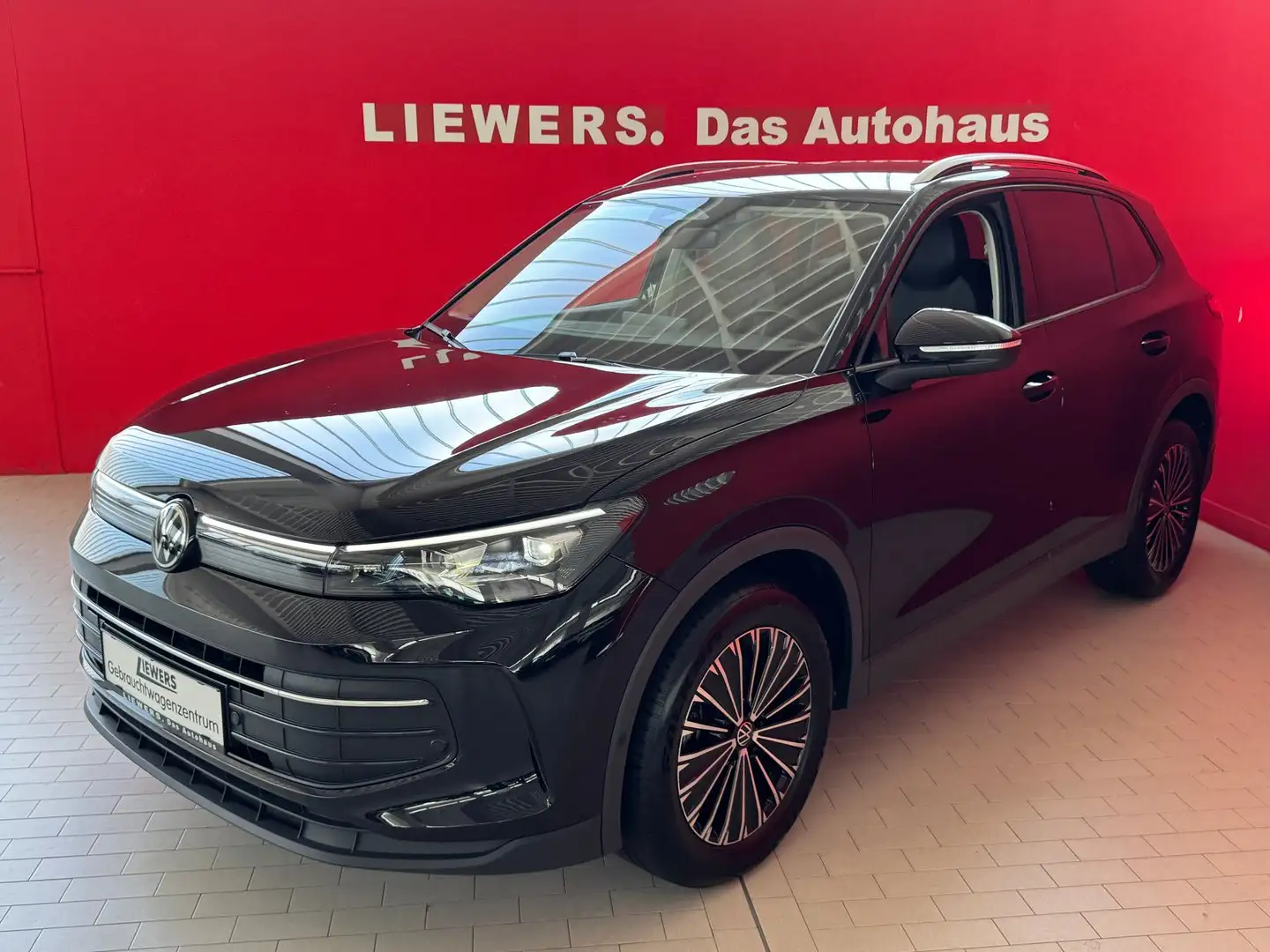 Volkswagen Tiguan Life eTSI DSG Schwarz - 1