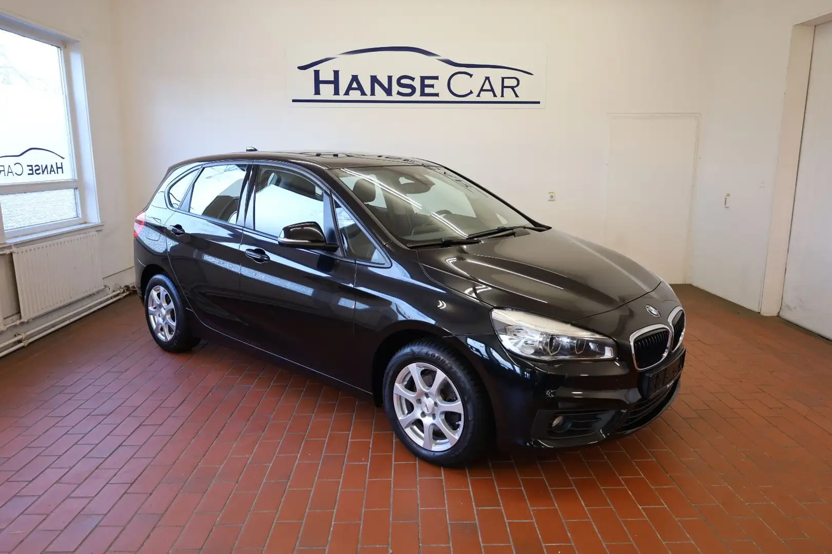 BMW 218 218i Aut. /Navi/LED/Panorama/AHK/Garantie ! Schwarz - 1