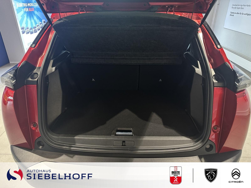Peugeot 2008 Allure PureTech 100 — photo 7