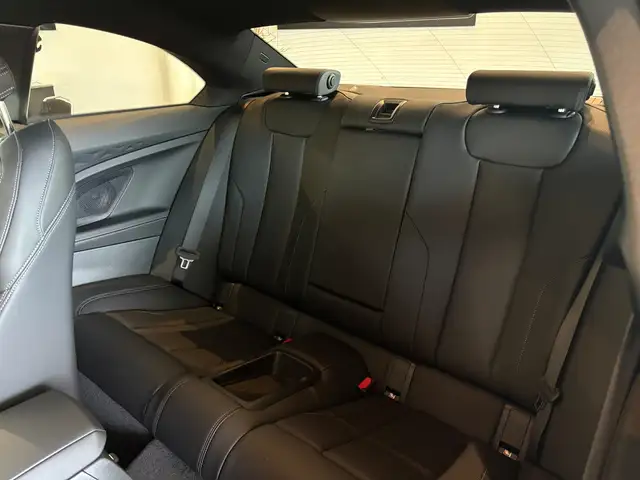 BMW 2 Series view 14