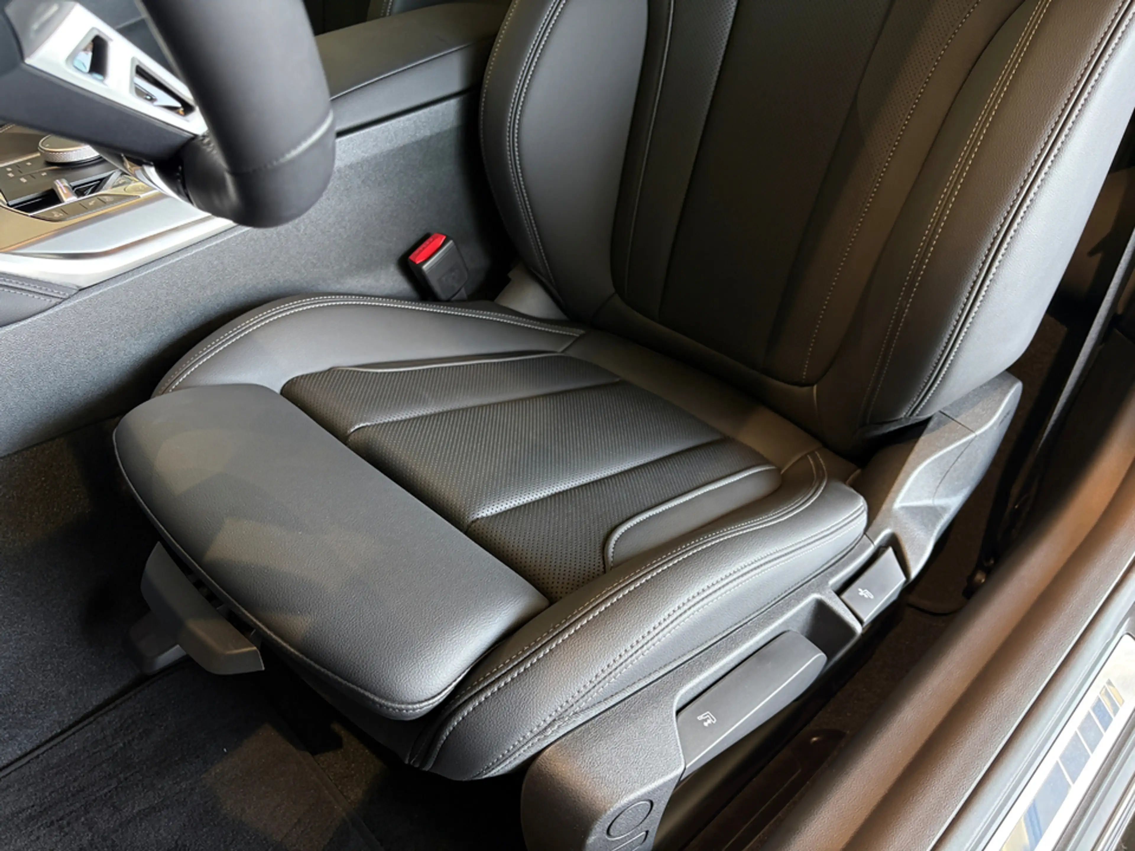 BMW 230 i Steptronic Coupe M Sport Navi Bluetooth PDC MP3 — photo 11