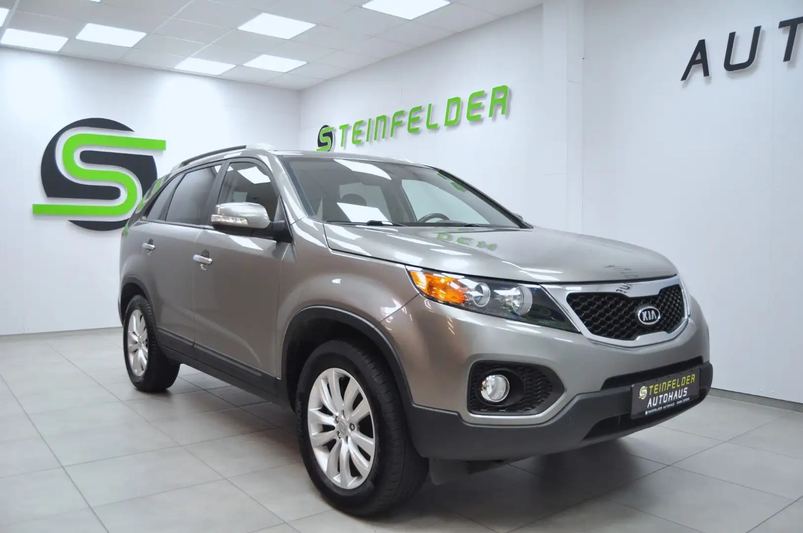 Kia Sorento 2.4 Attract / KLIMA / AHK / TEMPKAMT Marrone - 1