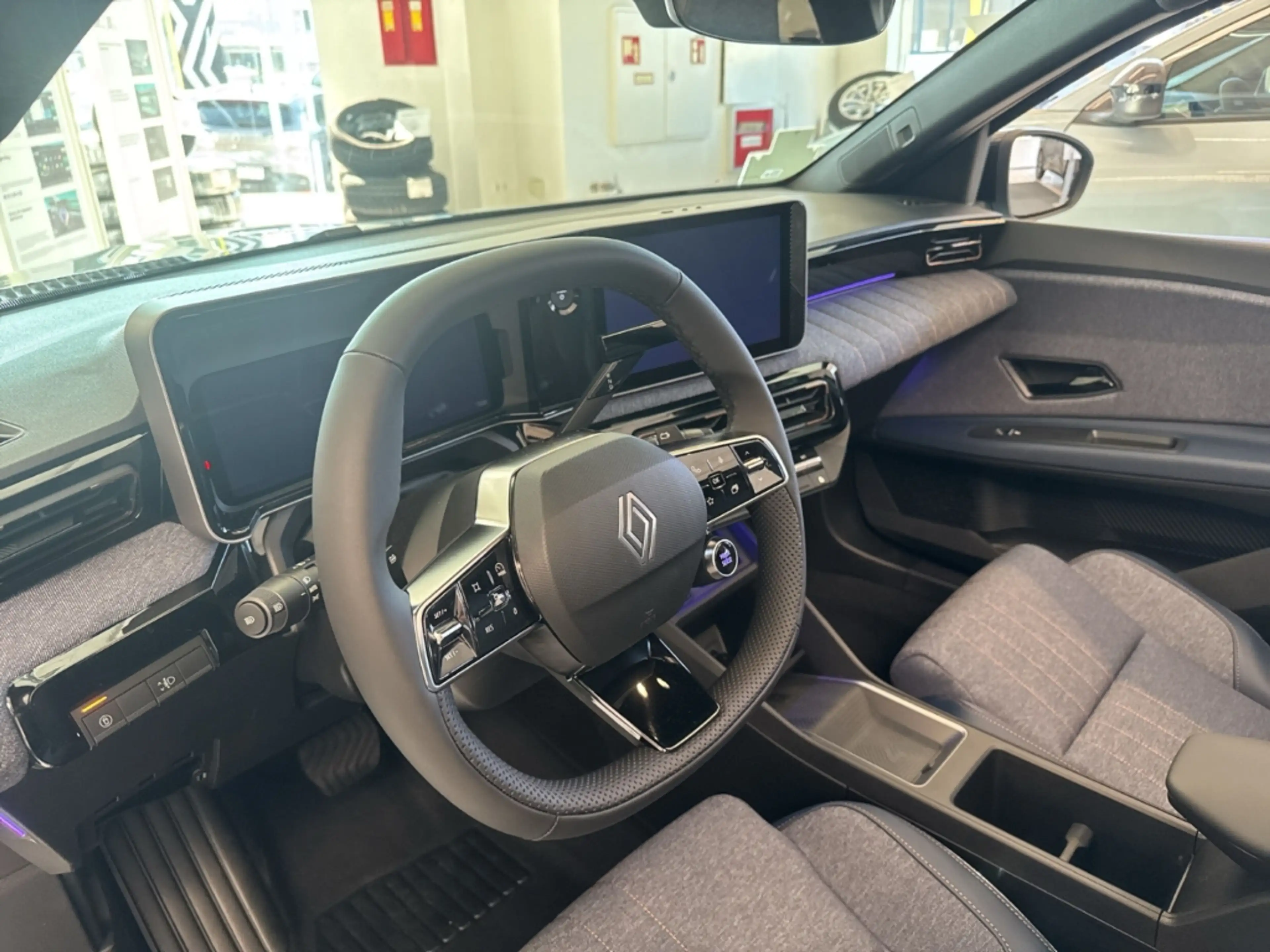 Renault R 4 Electric 150 Comfort Range Techno plein sud — photo 10