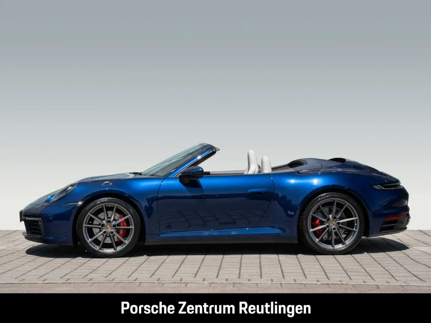 Porsche 992 911 Carrera 4S Cabrio Sportabgasanlage LED Blauw - 2