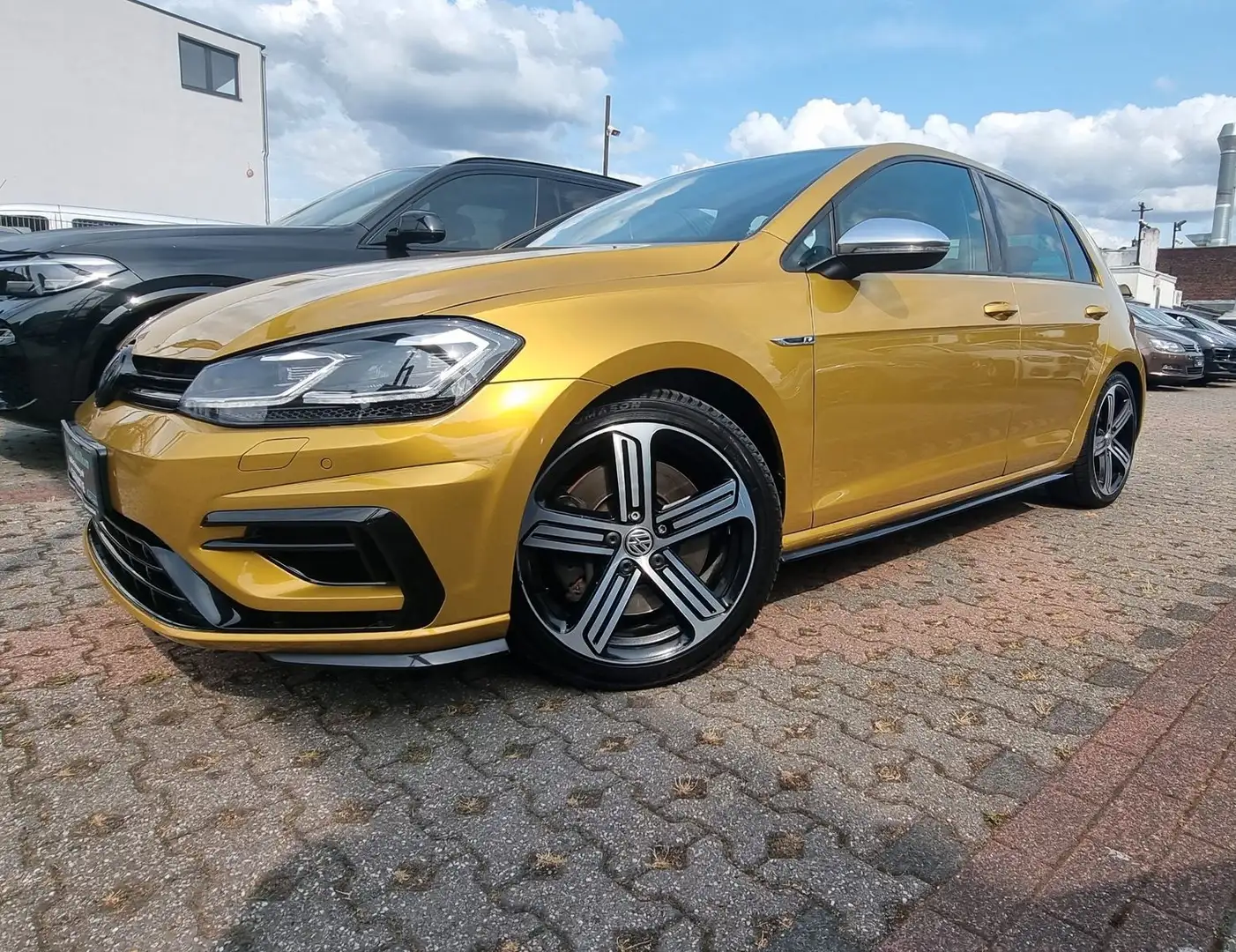 Volkswagen Golf VII R-4Motion-70TKM-300PS-GARANTIE-E6D Geel - 2
