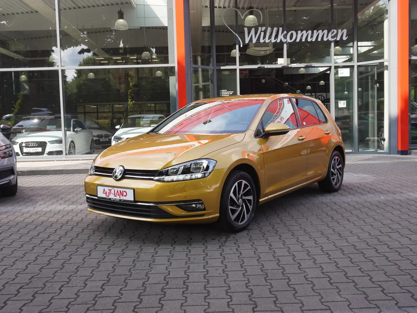 Volkswagen Golf VII 1.0 TSI Join AHK Kamera Navi LED ACC Jaune - 2