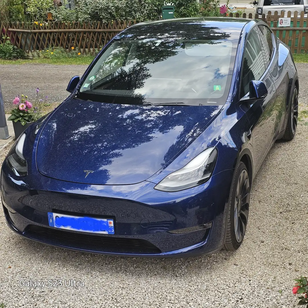 Tesla Model Y dual motor  performance - 1