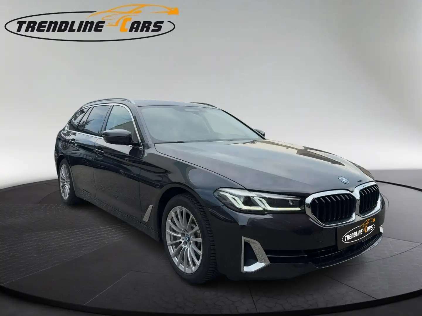 BMW 530 e Touring Aut. Schwarz - 2