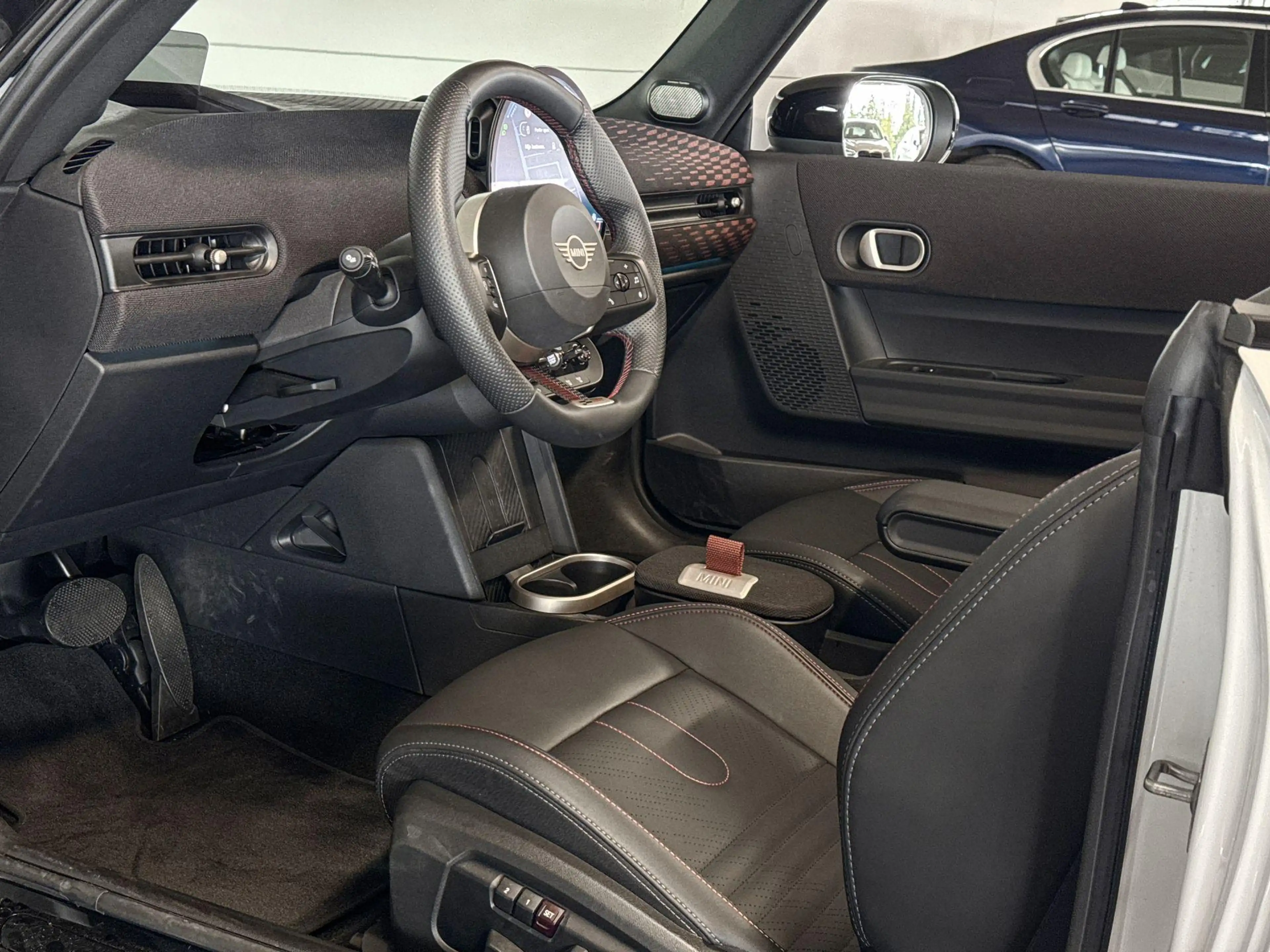 MINI Cooper S Cabrio 2.0 John Cooper Works XL — photo 8