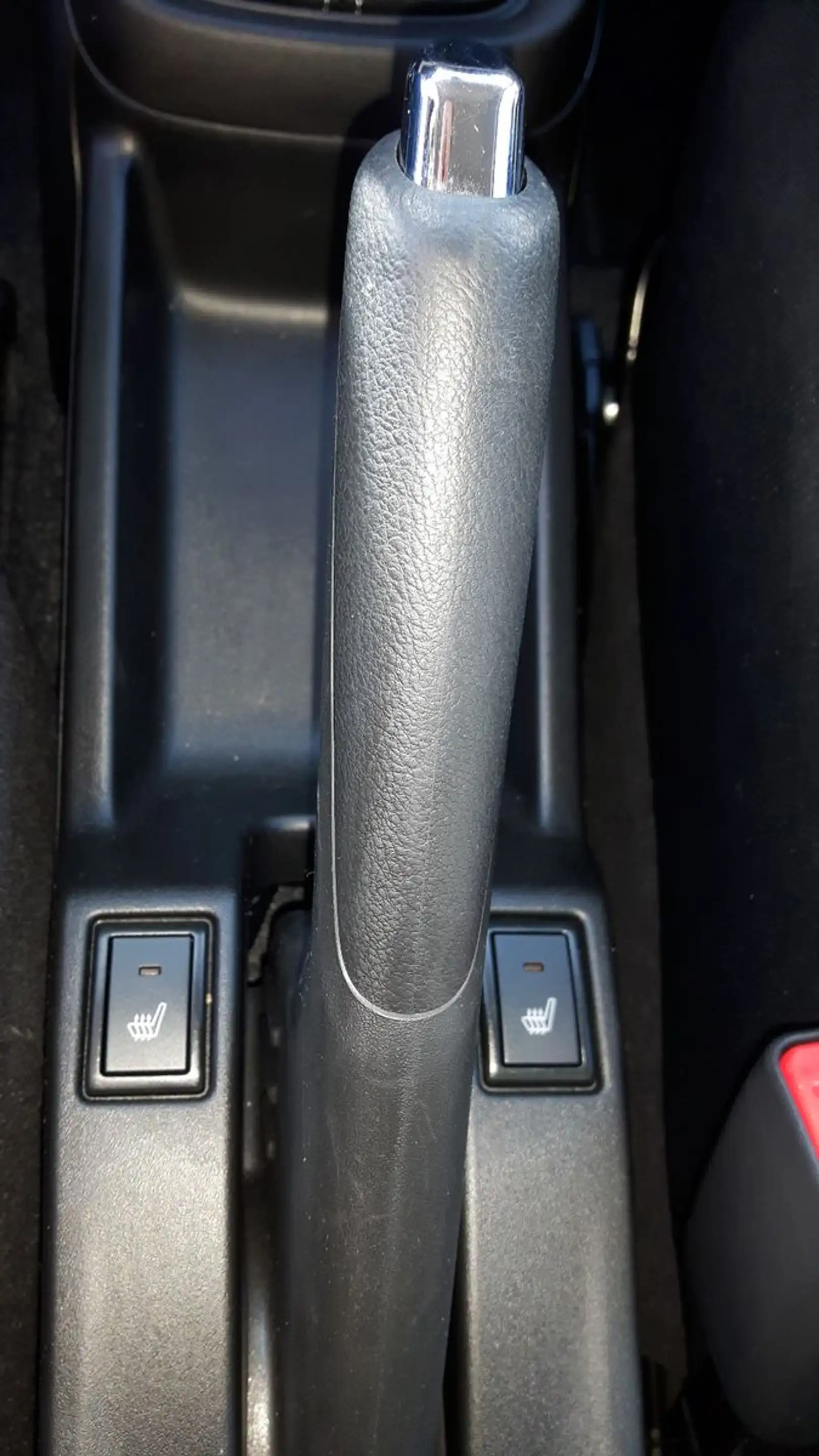 Suzuki Swift 1.2 Dualjet Hybrid 61 kW Comfort — photo 13