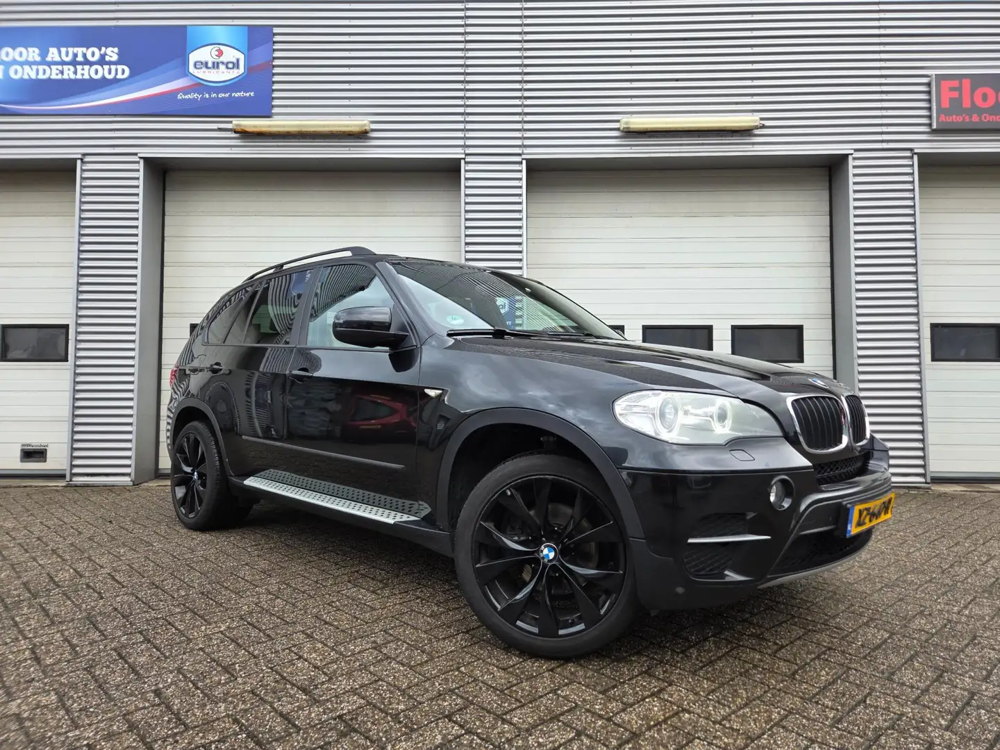 BMW X5 XDrive30d High Executive M-Pakket 7 Pers Schwarz - 2