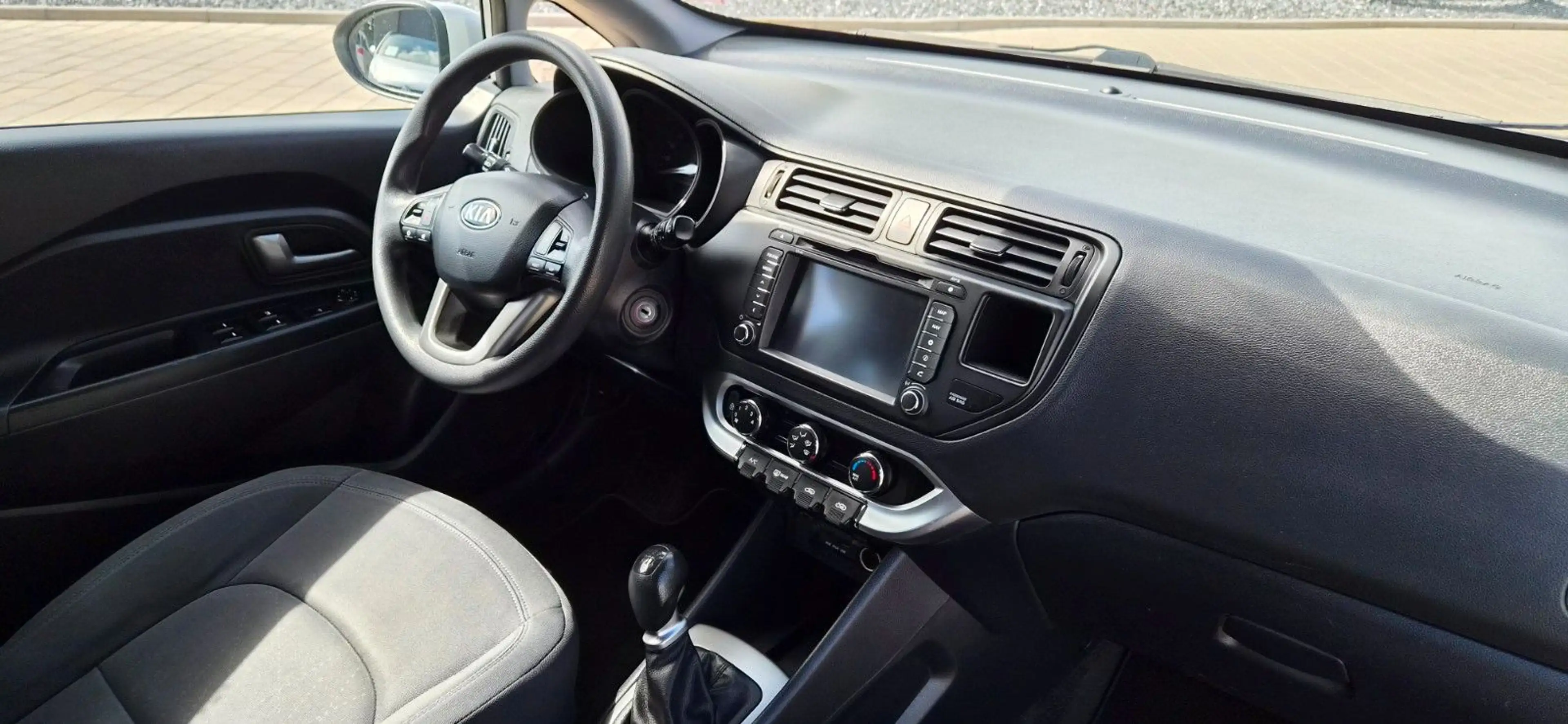 Kia Rio 1.4 Edition 7 Klima Kamera Navi PDC — photo 10