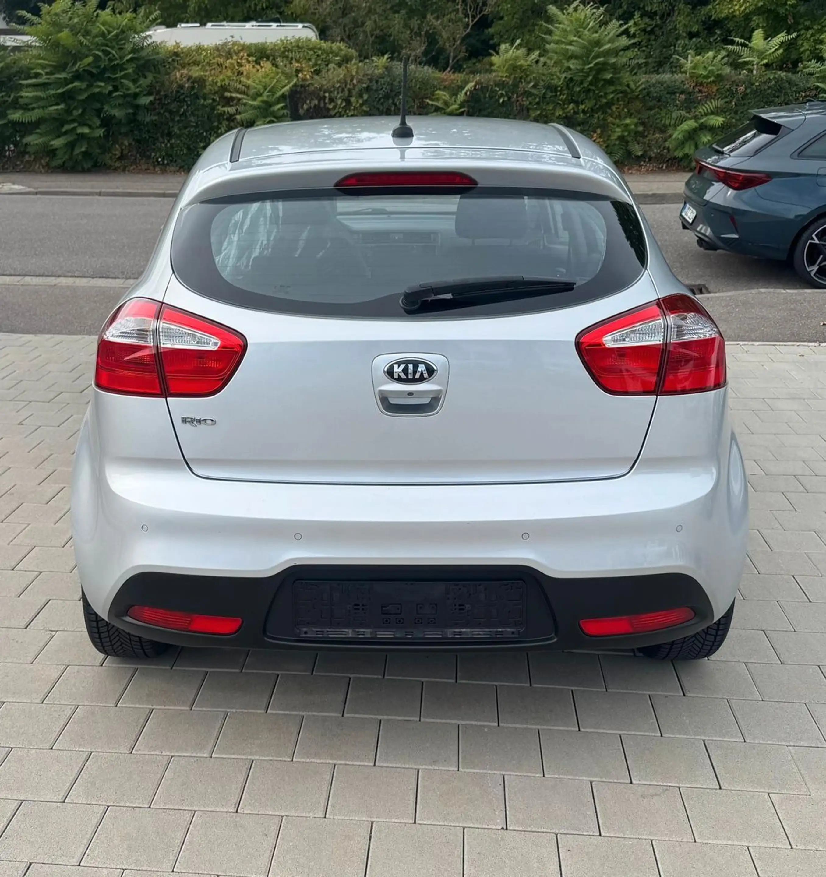 Kia Rio 1.4 Edition 7 Klima Kamera Navi PDC — photo 6
