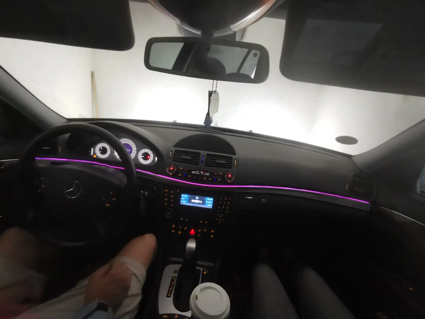 Mercedes-Benz E 320 T 4Matic Avantgarde - 2
